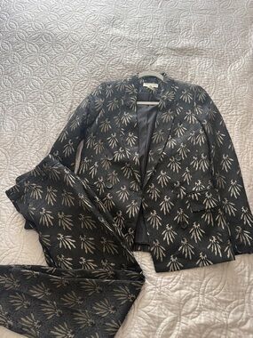 H&M Black Blazer with Silver Jacquard Leaf Pattern